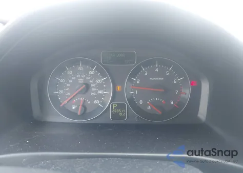 2011 Volvo V50 T5/T5 R-Design from USA, damaged, VIN YV1672MW8B2607748